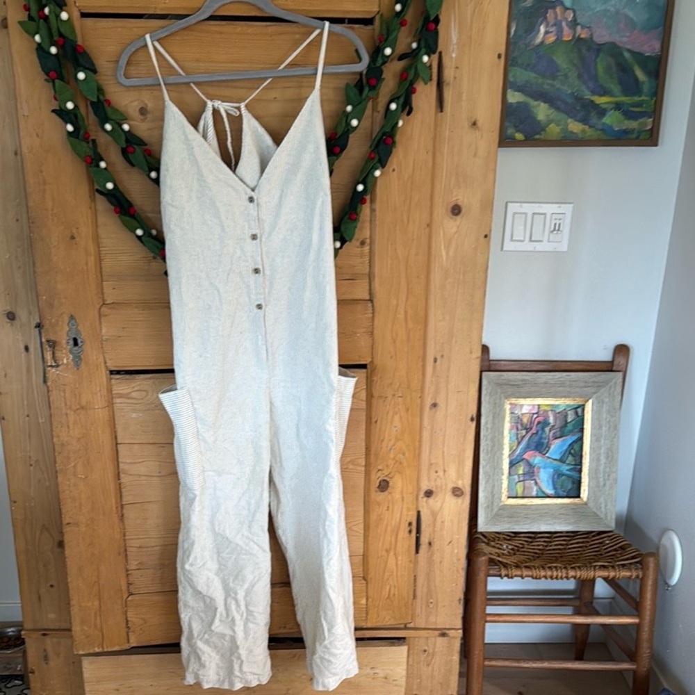 Nomadic Tribe cream pinstripe Button-Up Jumpsuit
Organic medium
